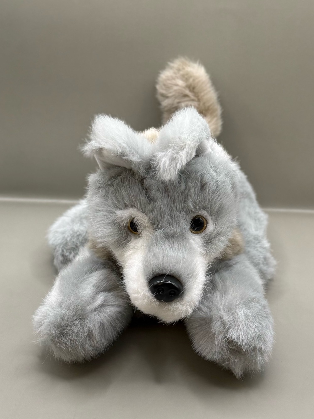 VTG Wildlife Artists Wild Wolf Coyote Gray Tan Dog Plush Stuffed Animal Toy 1995
